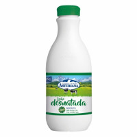 Leche desnatada CENTRAL LECHERA ASTURIANA botella 1,5 l.