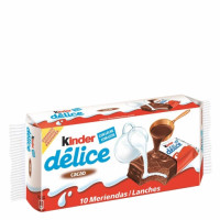 Bizcocho cubierto de cacao con relleno de leche KINDER Délice pack de 10 unidades de 39 g.