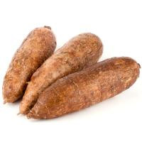 Yuca, al peso, compra mínima 1,12 kg / 2 uds